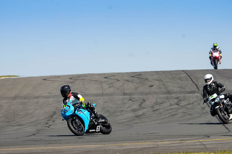 donington no limits trackday;donington park photographs;donington trackday photographs;no limits trackdays;peter wileman photography;trackday digital images;trackday photos